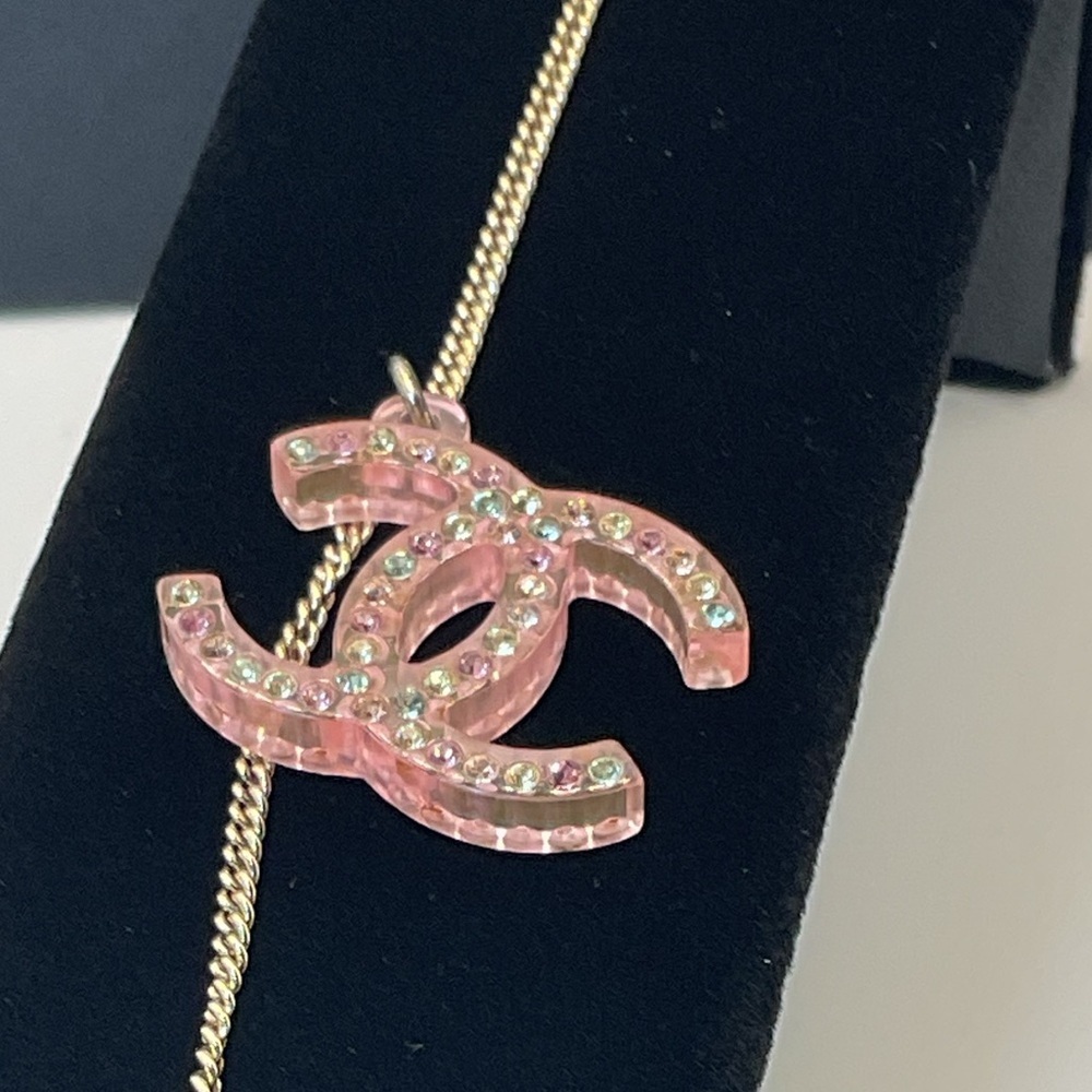 CHANEL Gold Bracelet with Pink and Rhinestone CC Charm - Picture 5 of 9
